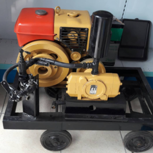 Pulverizador agrícola com motor Yanmar NSB 75R Bomba jacto J-140