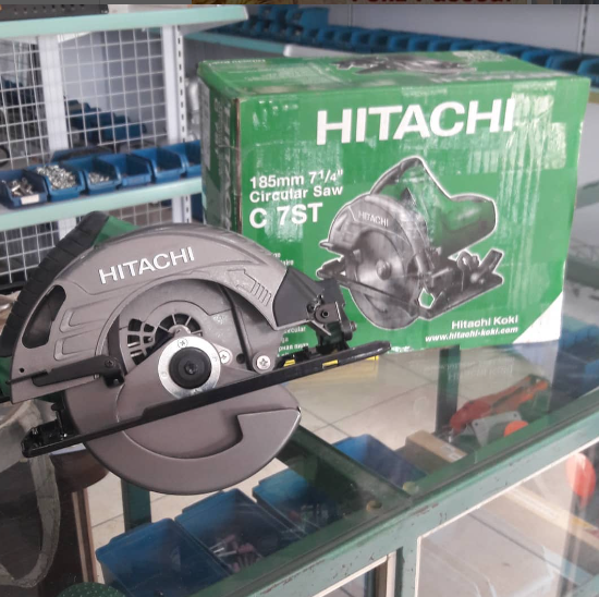 Serra Circular Hitachi C9SA2 1800W 5000RPM 110V Resistente Ideal Para Cortes Em Materiais Rígidos